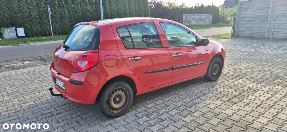 Renault Clio 1.2 16V All Inclusive - 8