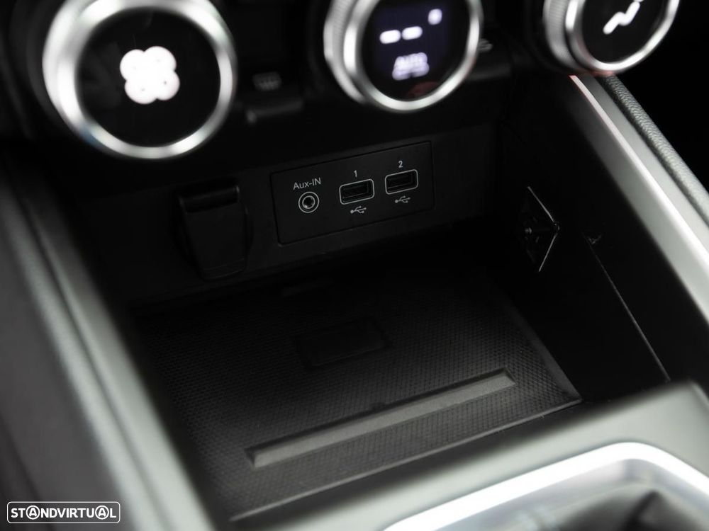 Renault Clio TCe 100 INTENS - 20