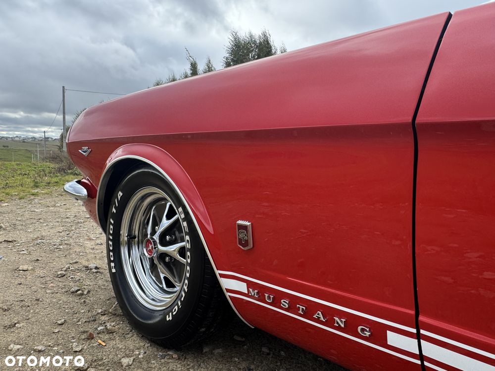 Ford Mustang - 33