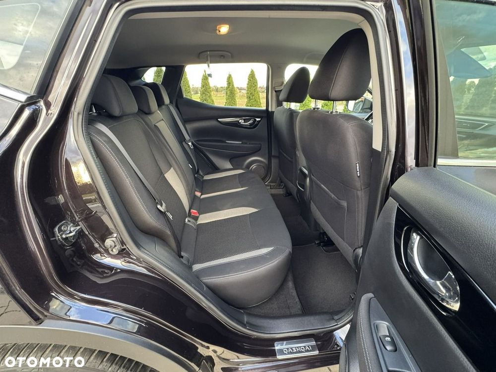 Nissan Qashqai 1.3 DIG-T N-Style - 37