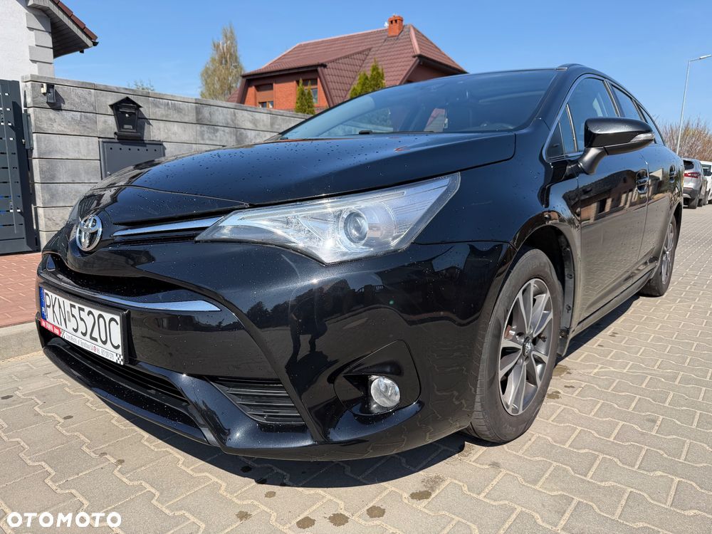 Toyota Avensis Touring Sports 1.6 D-4D Comfort - 4