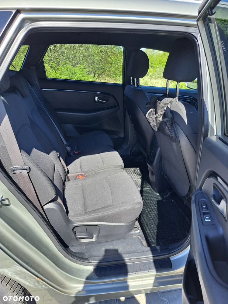 Kia Carens 1.7 CRDi L - 16