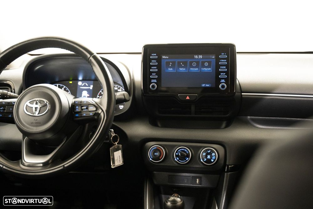 Toyota Yaris 1.5 VVT-i Comfort - 12