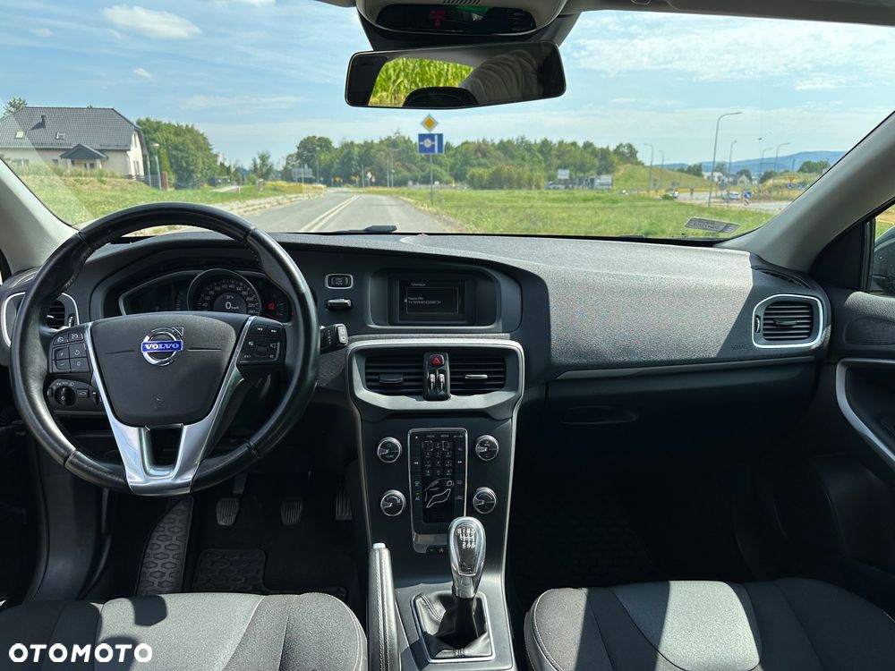 Volvo V40 D2 - 6