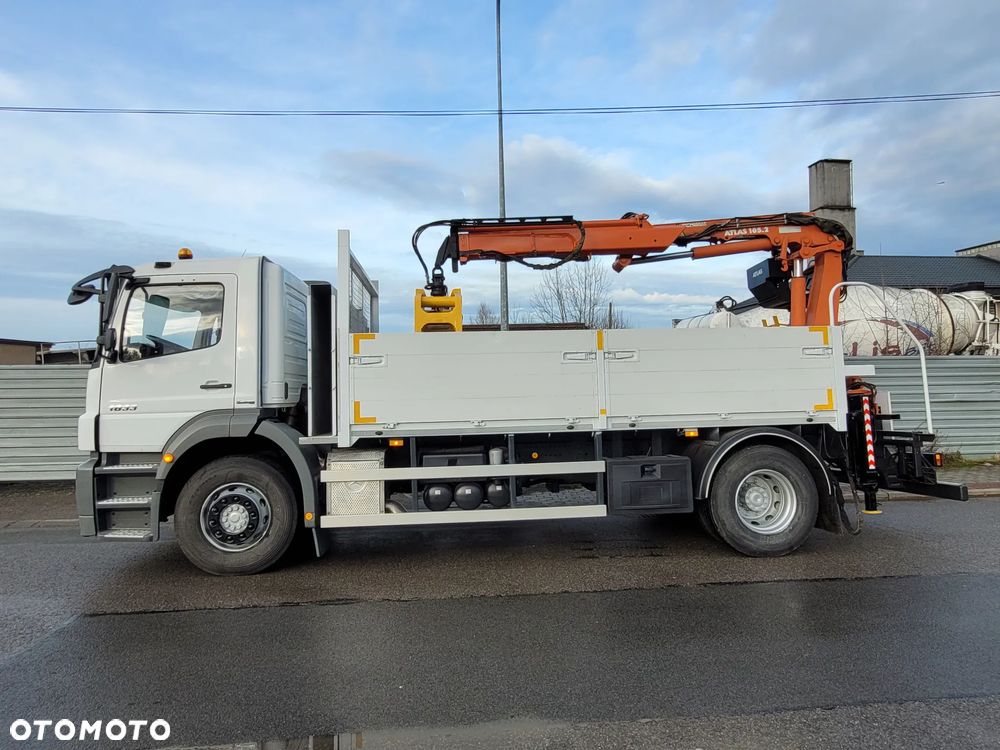 Mercedes-Benz AXOR 1833 330KM // HDS ŻURAW DŹWIG // KRÓTKI ROZSTAW // WYSOKA BURTA // MOŻLIWA WYWROTKA KIPER - 9