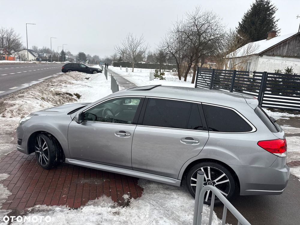 Subaru Legacy 2.5i GT - 15