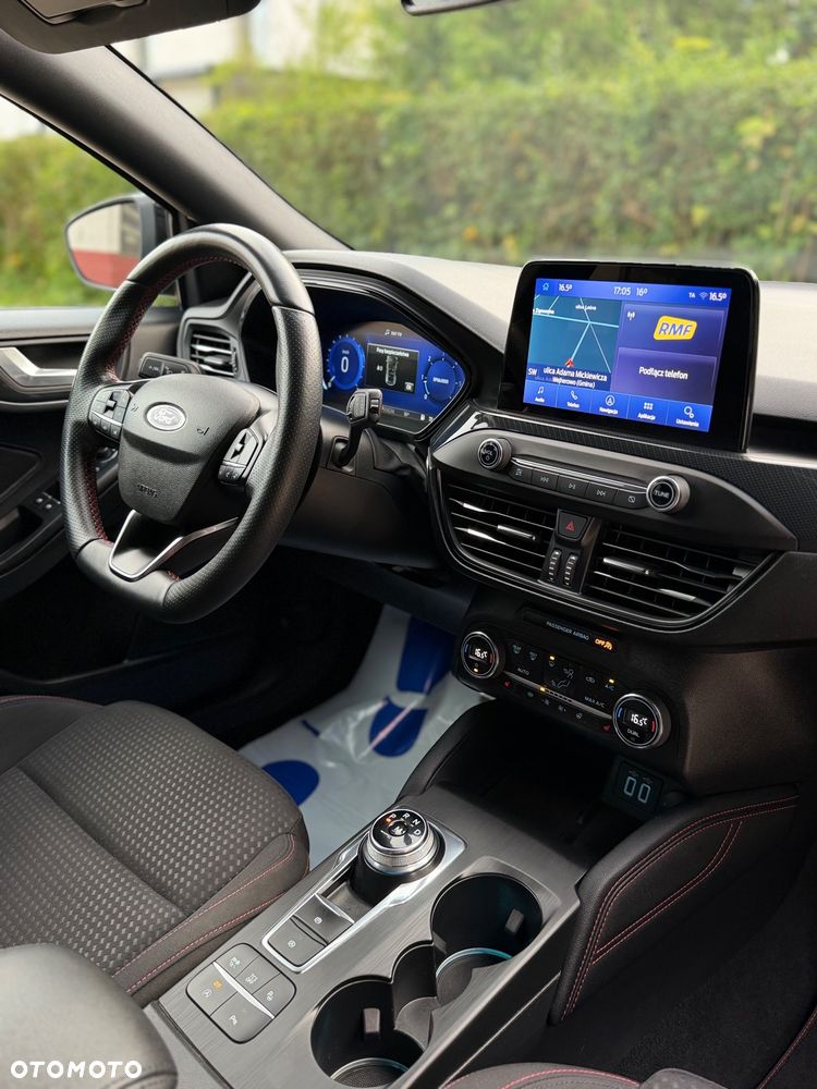 Ford Focus 1.5 EcoBlue Start-Stopp-System ST-LINE X - 27