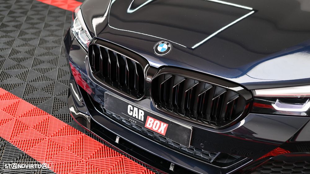 BMW 520 d Pack Desportivo M Auto - 4