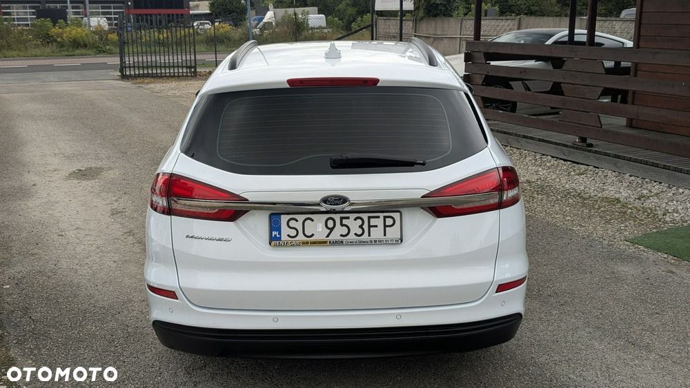 Ford Mondeo - 35