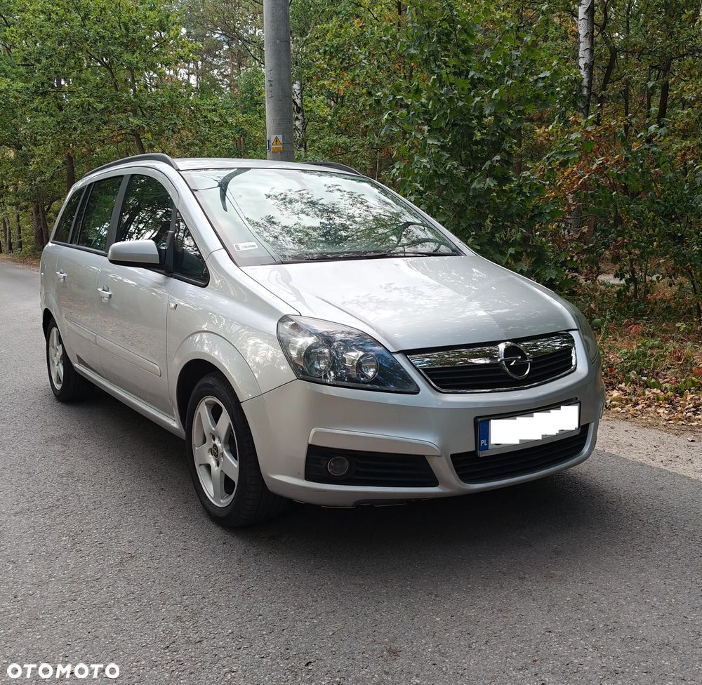 Opel Zafira 1.8 Elegance - 1