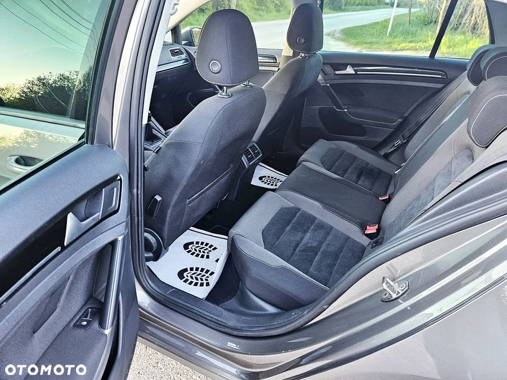 Volkswagen Golf 2.0 TDI (BlueMotion Technology) Highline - 21