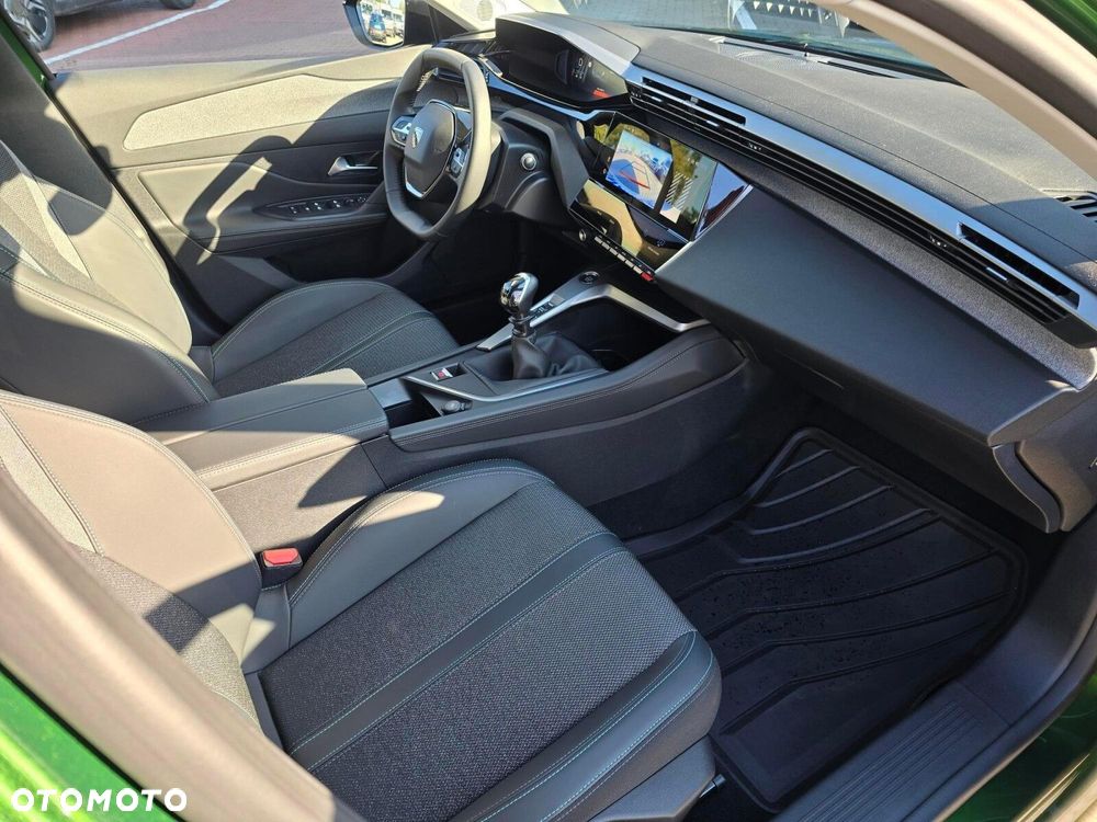 Peugeot 308 1.2 PureTech Allure S&S - 15