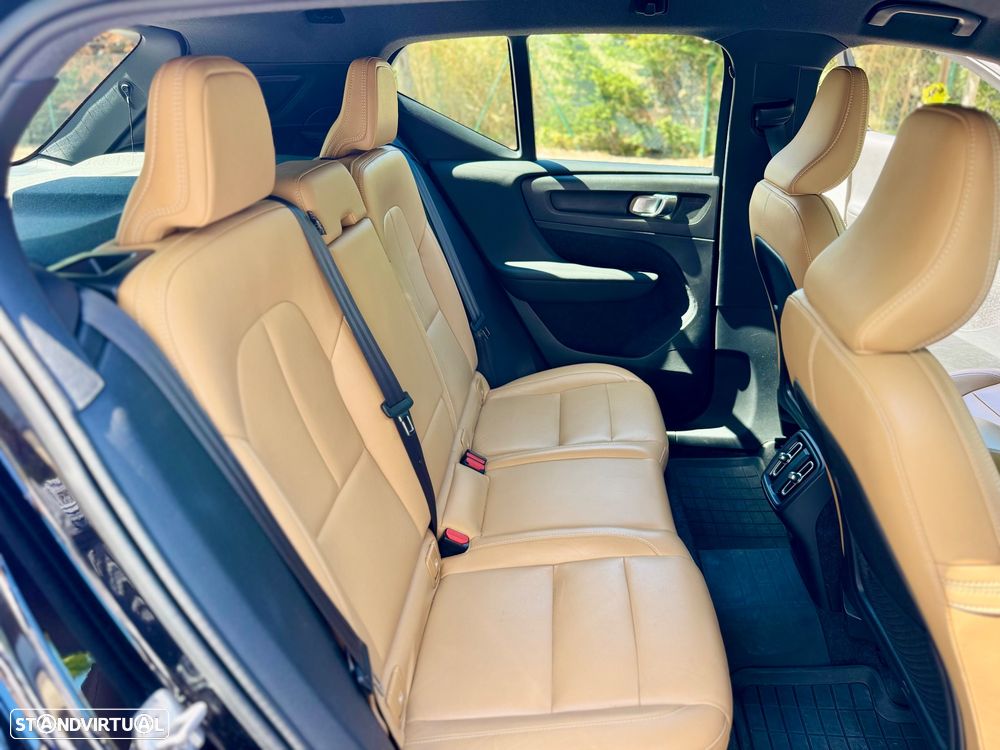 Volvo XC 40 2.0 D3 Momentum Plus - 9