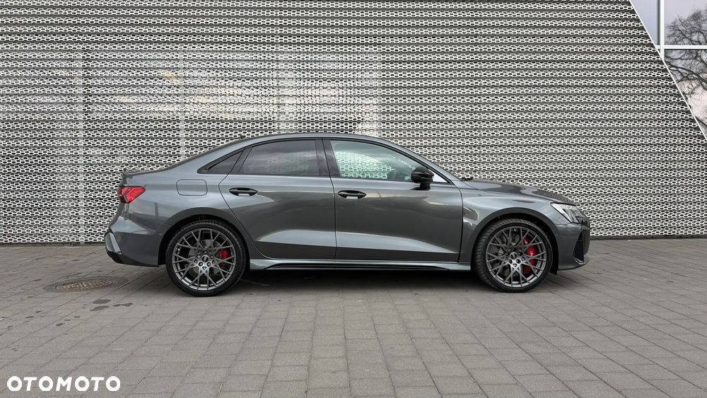 Audi RS3 Sportback - 4