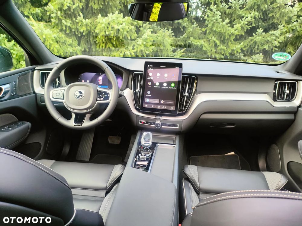 Volvo XC 60 B5 B AWD Ultra Dark - 26