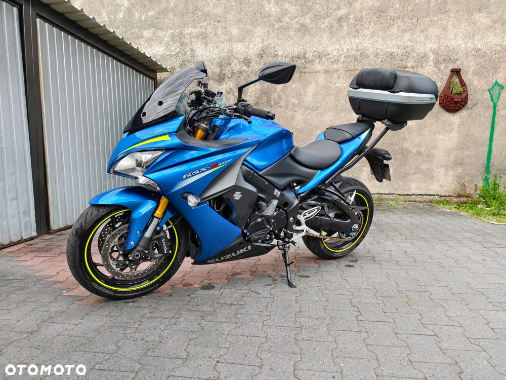 Suzuki GSX - 1