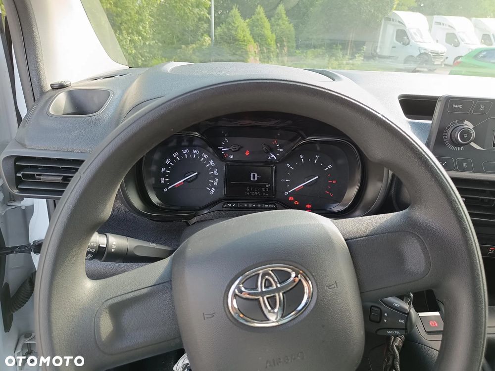 Toyota ProAce - 16