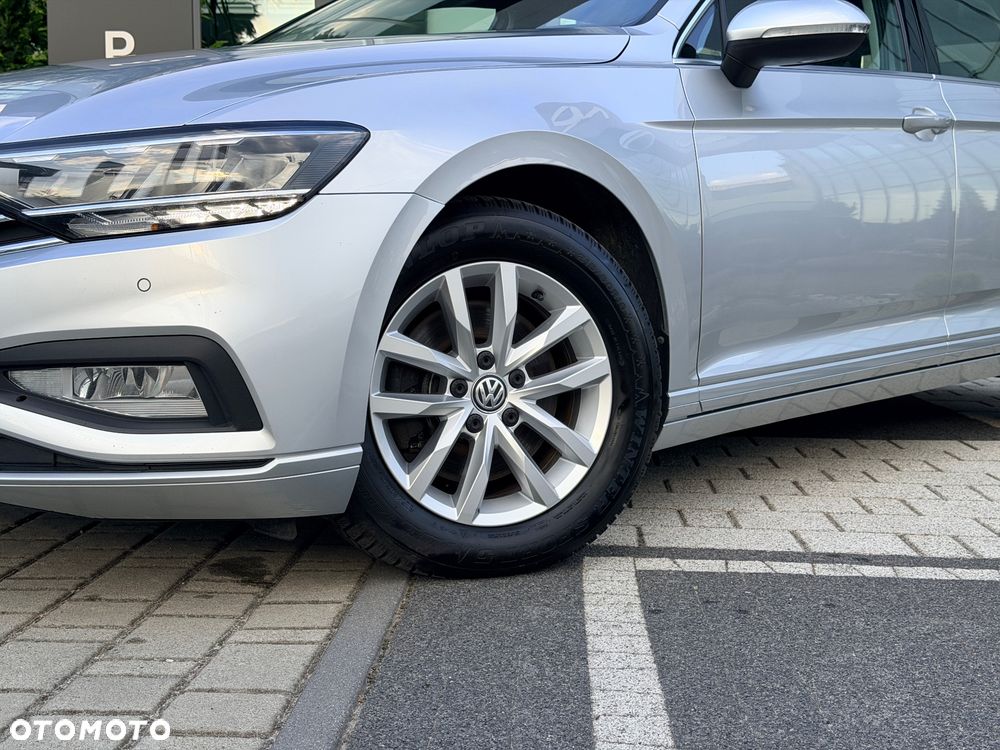 Volkswagen Passat Variant 2.0 TDI EVO Business DSG - 2
