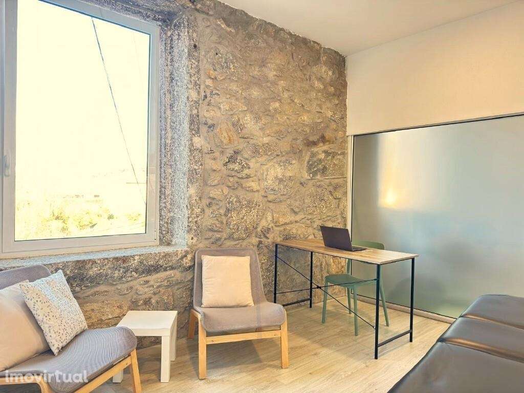 Arrendamento espaço/gabinete inserido em ginásio - Grande imagem: 2/12