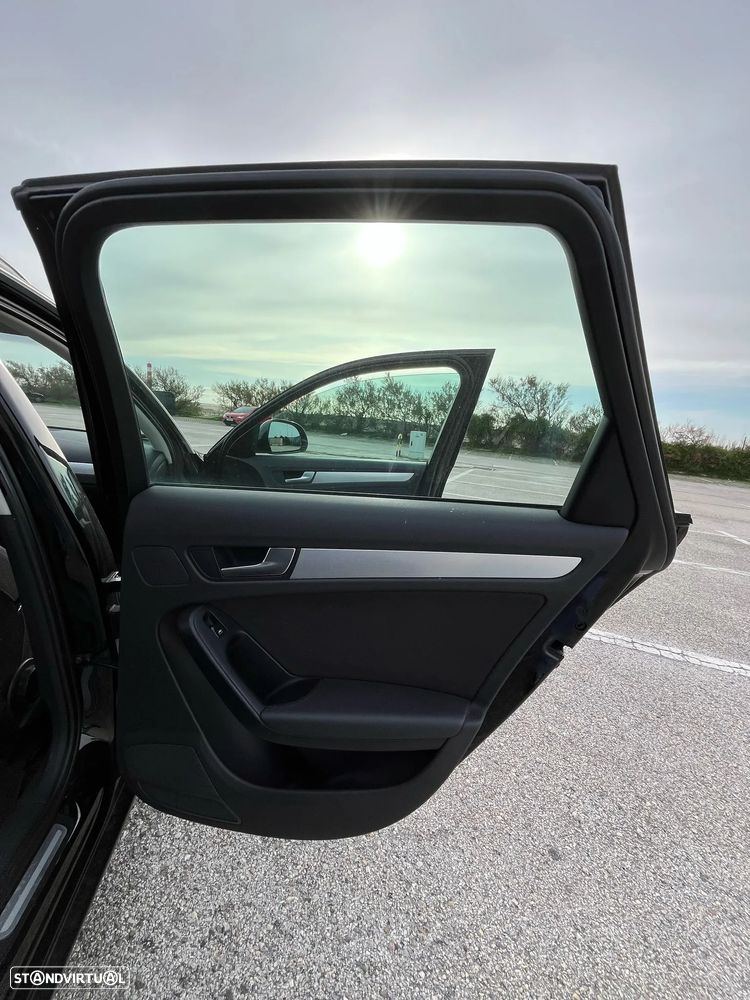 Audi A4 Avant 2.0 TDI - 10