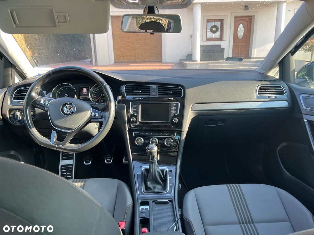 Volkswagen Golf 1.2 TSI BMT Trendline - 12