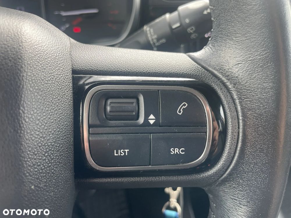 Citroën C3 1.2 PureTech Shine - 17