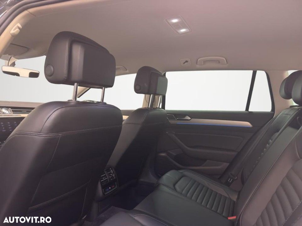 Volkswagen Passat - 17