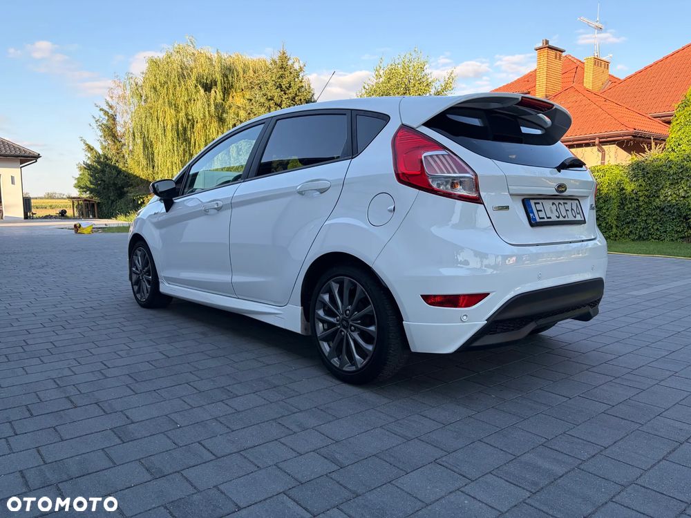 Ford Fiesta 1.0 EcoBoost ST-Line - 24