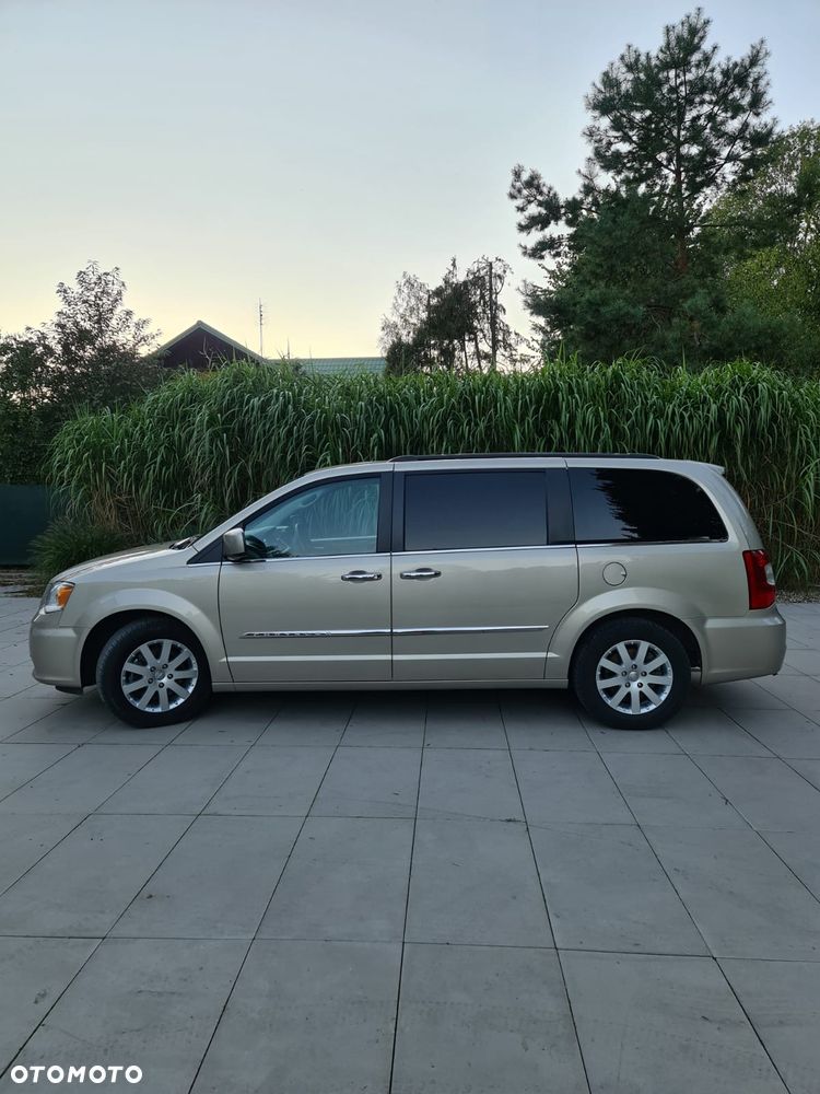 Chrysler Town & Country 3.6 Touring - 7