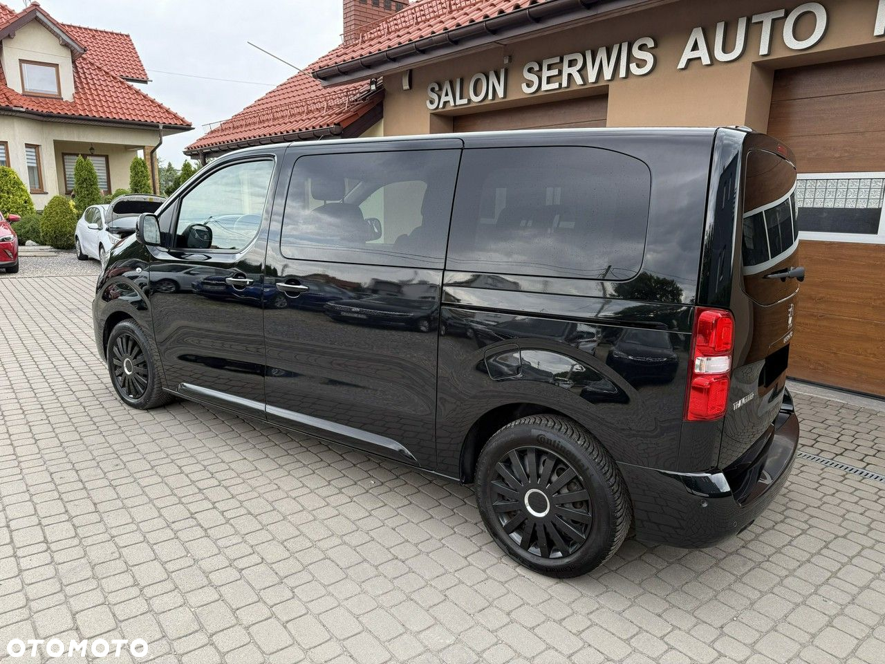 Peugeot Traveller - 10