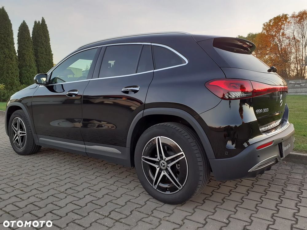 Mercedes-Benz EQA 300 66.5kWh 4-Matic AMG Line - 6