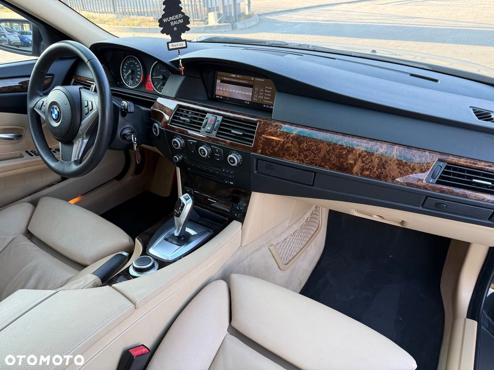 BMW Seria 5 530d xDrive Edition Exclusive - 28