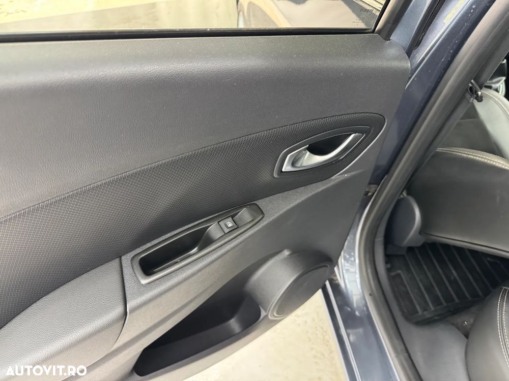 Renault Clio (Energy) TCe 90 Start & Stop INTENS - 18