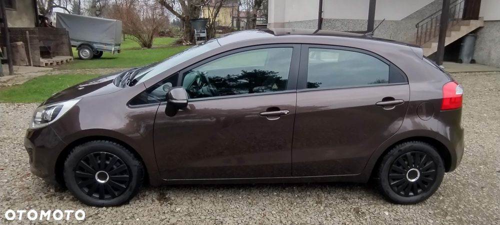Kia Rio - 18