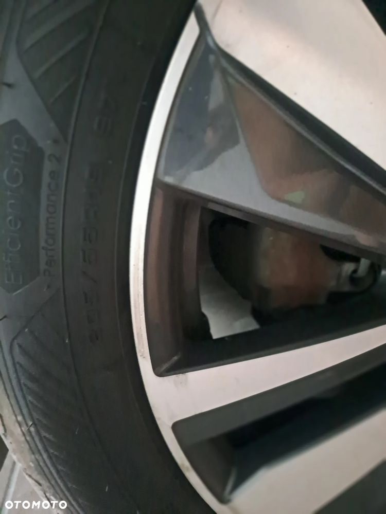 Peugeot 3008 1.2 PureTech Allure S&S - 25