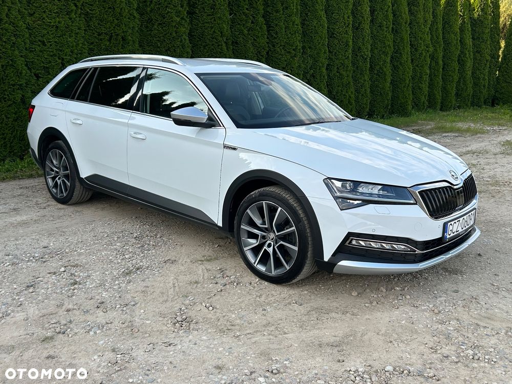 Skoda Superb 2.0 TDI SCR 4x4 Scout DSG - 23