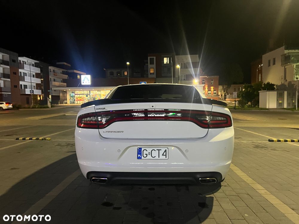 Dodge Charger 3.6 GT - 9