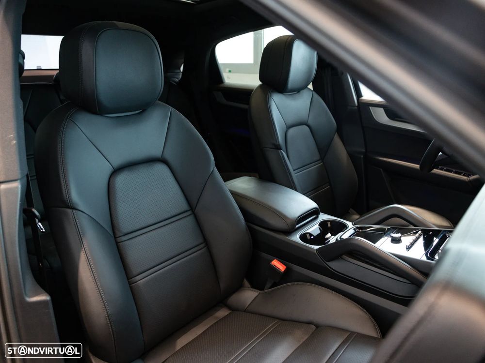 Porsche Cayenne Coupé S E-Hybrid - 27