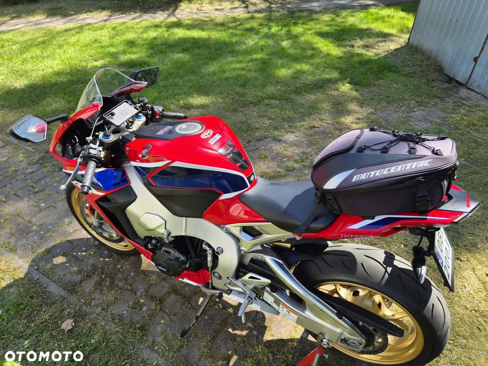 Honda CBR - 11