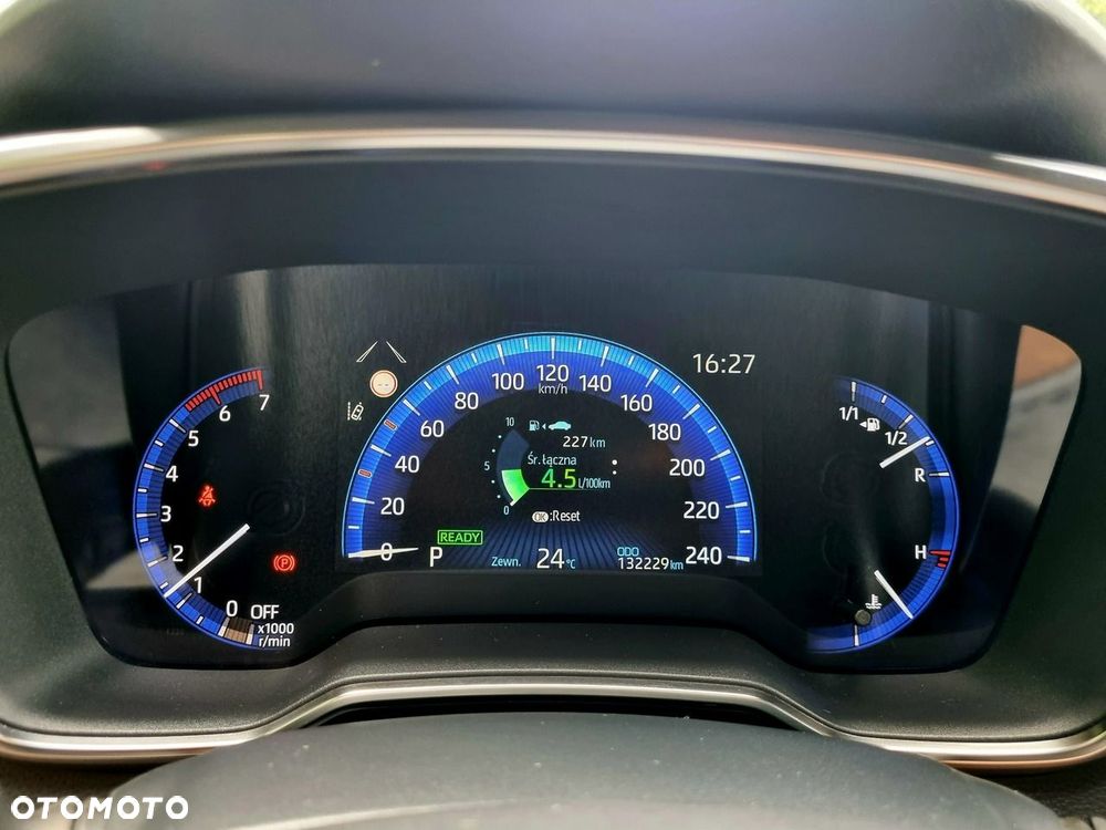 Toyota Corolla 1.8 Hybrid Comfort - 17