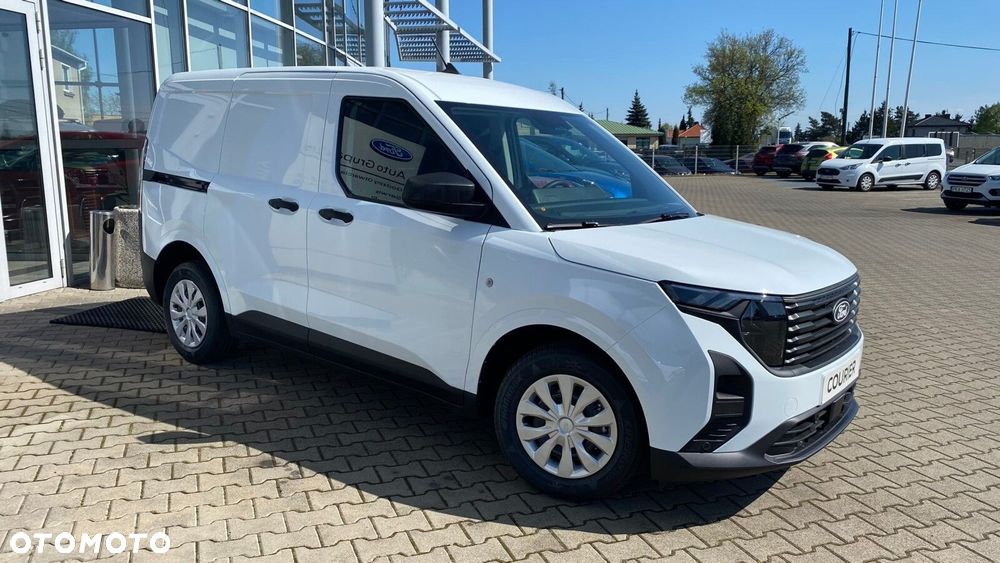 Ford Transit Courier - 3