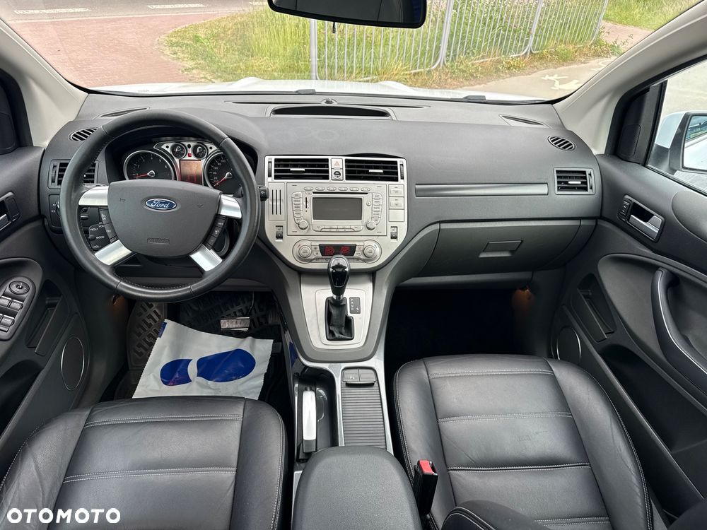 Ford Kuga 2.5 4x4 Titanium - 12