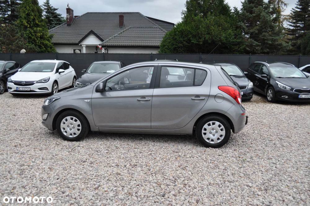 Hyundai i20 1.2 Fifa World Cup Edition - 10