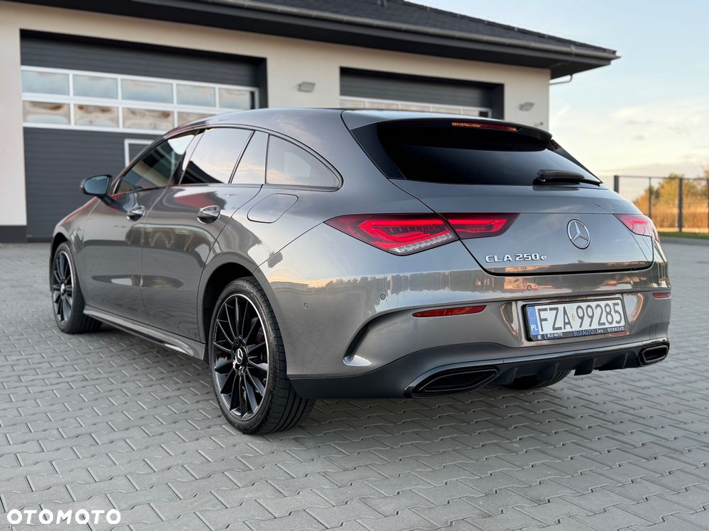 Mercedes-Benz CLA 250 e 8G-DCT AMG Line Advanced Plus - 12