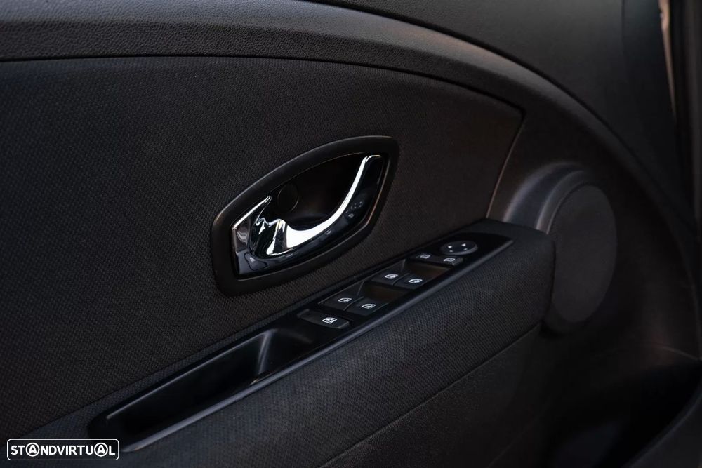 Renault Fluence 1.5 dCi Exclusive - 17