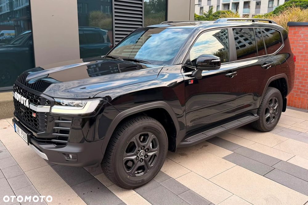Toyota Land Cruiser - 12