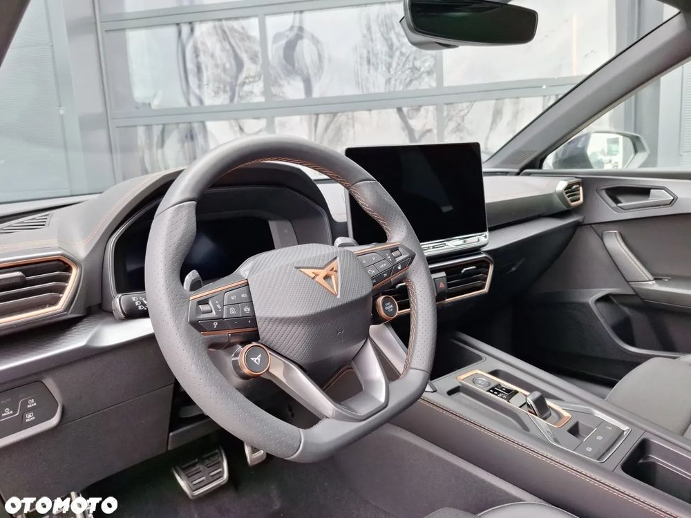 Cupra Leon 1.5 eTSI DSG - 16