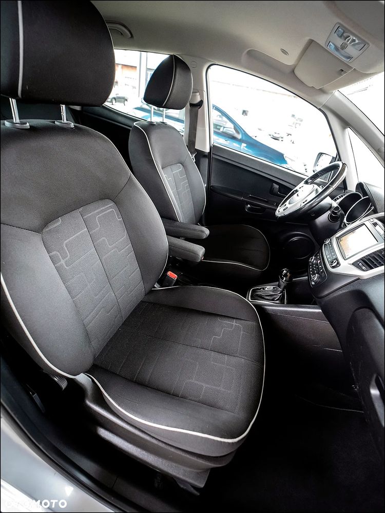 Kia Venga - 36