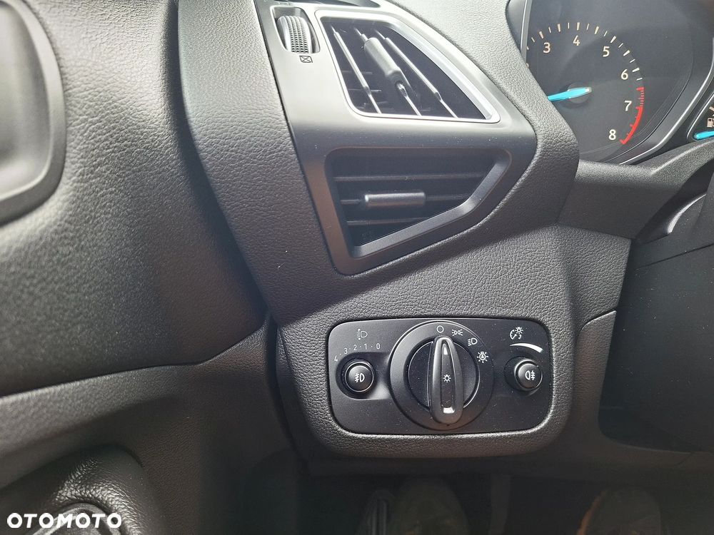 Ford Kuga 1.5 EcoBoost 2x4 Titanium - 14