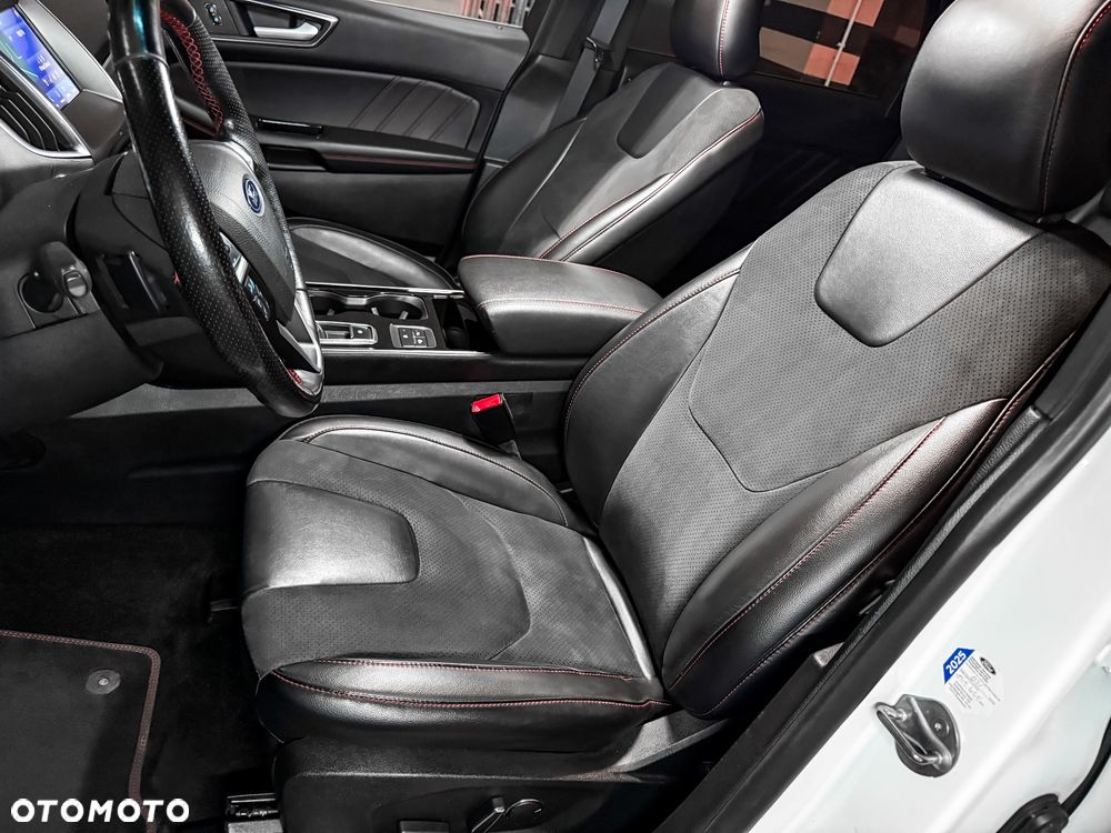 Ford Edge 2.0 EcoBlue Twin-Turbo 4WD ST-Line - 31